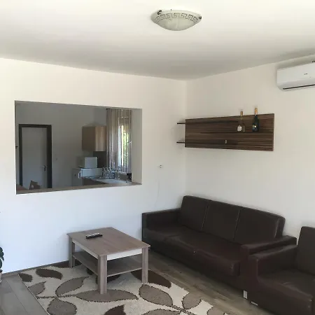 Appartamento Amina Apartman *