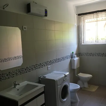 Appartamento Amina Apartman Siófok