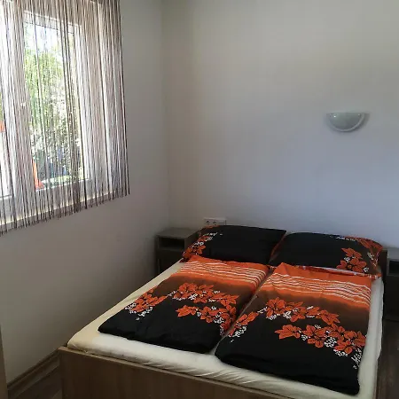 Appartamento Amina Apartman Siófok