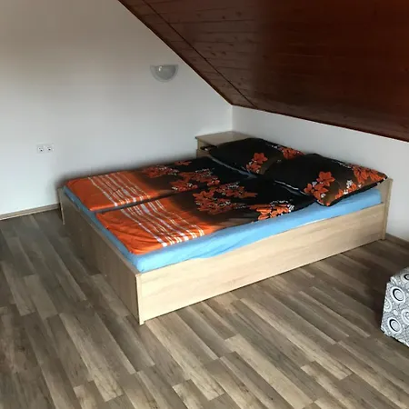 Amina Apartman Appartamento Siófok